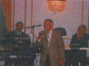 Jan 12, 2003 - Frank (Sinatra) LaPeruta sings "That Old Wedding Ring" at Shirley and Marty Oxenburg's 64th Wedding Anniversary - WOW - what a surprise!